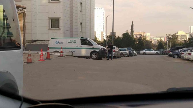 Adli Tıp Kurumunda Otopsi Yapılan Ukrayna Uyruklu Şahıs Ailesine Teslim Edildi