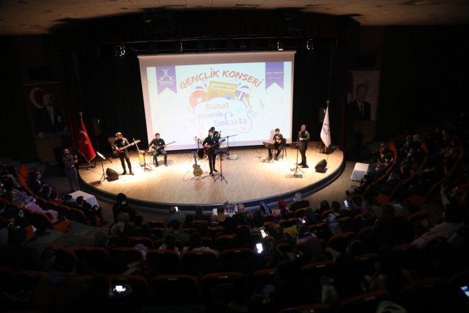Darıca’da Gençlik Konseri Düzenlendi