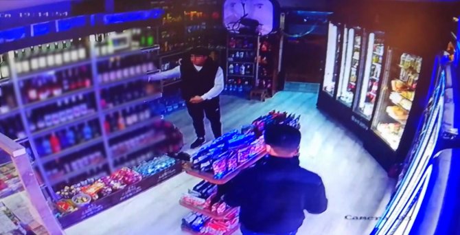 Yürekleri Sızlatan Hırsızlık Anı Kamerada