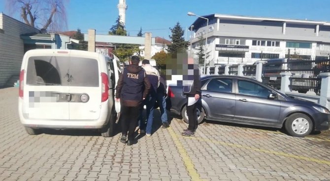 Düzce’de Hapis Cezasıyla Aranan Şüpheliyi Tem Ekipleri Yakaladı