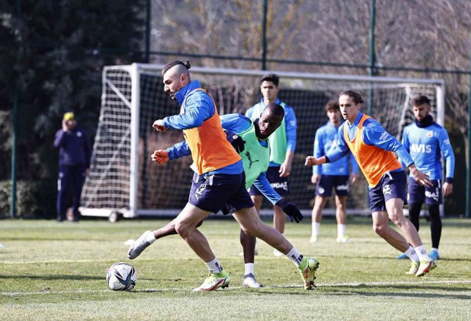 Fenerbahçe’de Kayserispor Maçı Hazırlıkları Başladı
