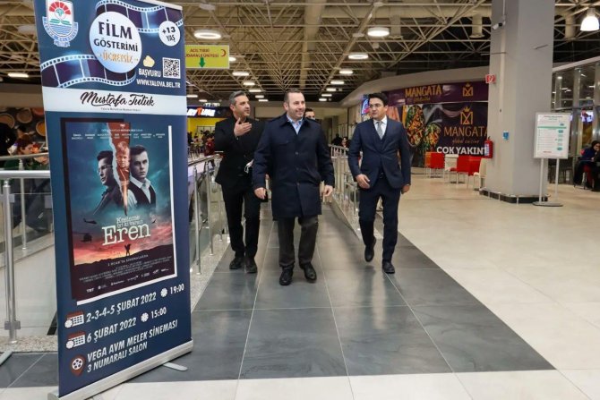 Yalova’da Binlerce Kişi “İ̇yi Ki Varsın Eren” Filmini Ücretsiz İzledi