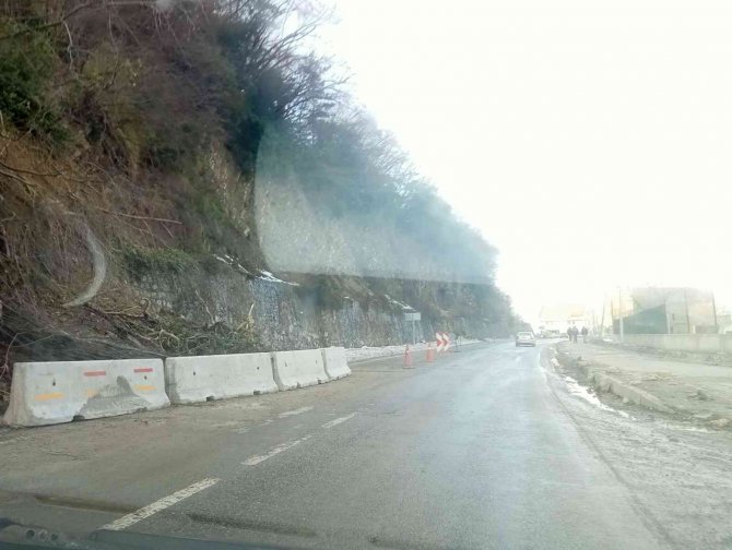 Kastamonu’da Eriyen Kar Heyelana Sebep Oldu
