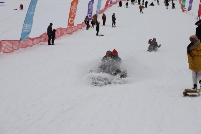 Ordu’da Kar Festivalinde Binlerce İnsan Yaylaya Akın Etti