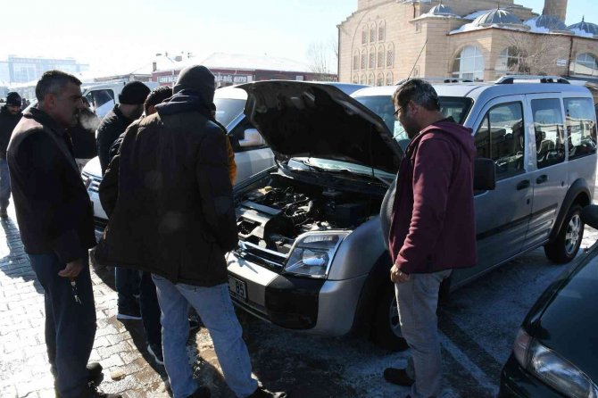Galericiler Satış Olmadığından Vatandaş Düşmeyen Fiyatlardan Yakınıyor