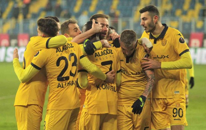 Spor Toto 1. Lig: Gençlerbirliği: 0 - Ankaragücü: 3