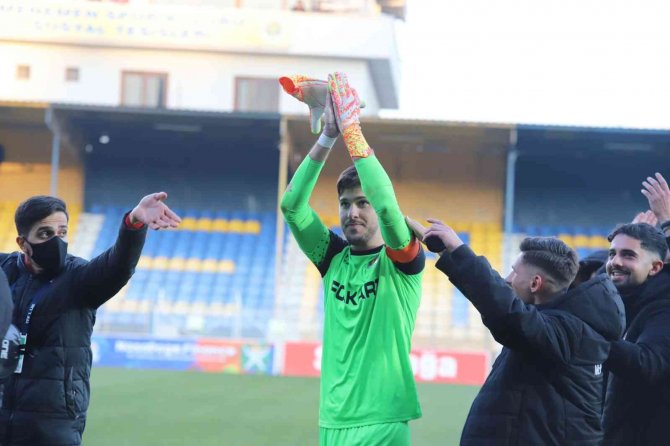 Spor Toto 1. Lig: Menemenspor: 2 - Adanaspor: 1