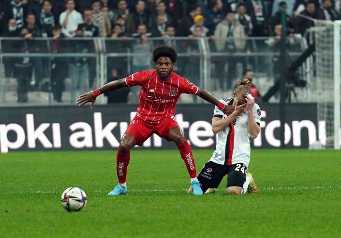 Spor Toto Süper Lig: Beşiktaş: 0 - Ft Antalyaspor: 0 (İ̇lk Yarı)