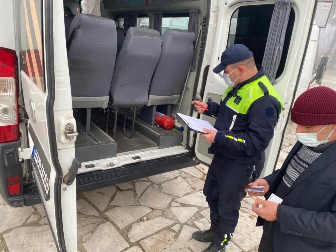 Jandarmadan Servis Sürücülerine Trafik Semineri