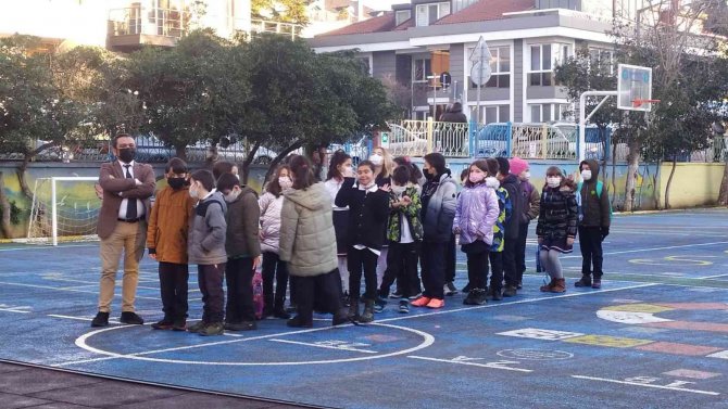 İ̇stanbul’da Öğrenciler Ders Başı Yaptı