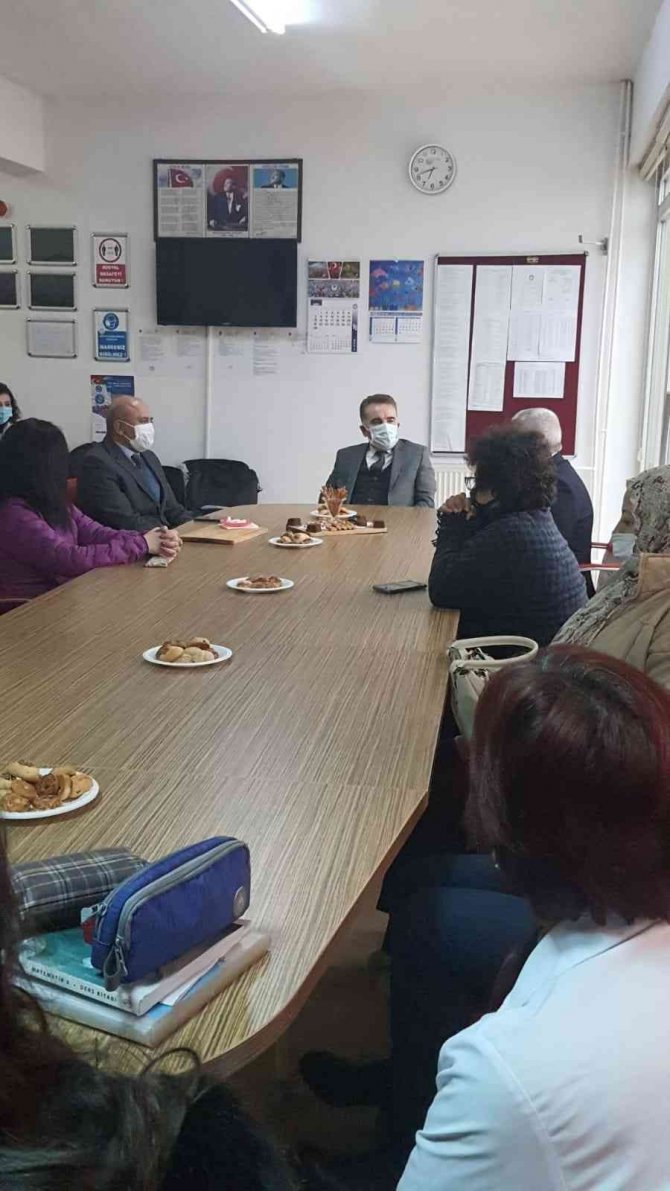 Edremit’te Yarıyıl Tatilinin Ardından Okullar Açıldı