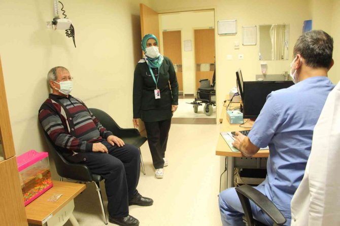 ‘Yaşlı Dostu Hastane’ Sağlık Bakanlığı Tarafından İyi Uygulama Örneği Seçildi