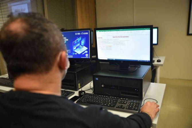 Büyükşehir Eğitimde Hız Kesmiyor