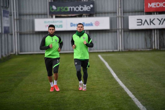 Bursaspor’da Samsunspor Maçı Hazırlıkları Başladı - Massimo Bruno Ve Elton Acolatse Çalışmalara Katılmadı