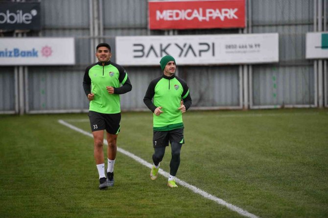 Bursaspor’da Samsunspor Maçı Hazırlıkları Başladı - Massimo Bruno Ve Elton Acolatse Çalışmalara Katılmadı