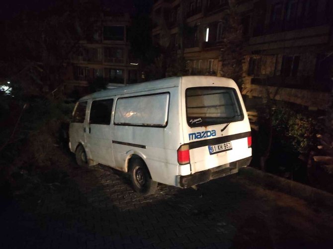 Çalınan Kamyonet 10 Dakika İçinde Bulundu