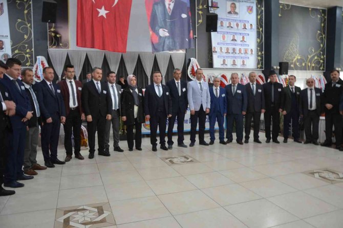 Biga’da Başkan Tanur Güven Tazeledi