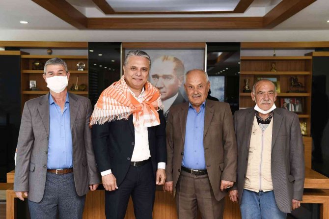 Başkan Uysal, Covid-19 Karantinasının Ardından Görevine Döndü