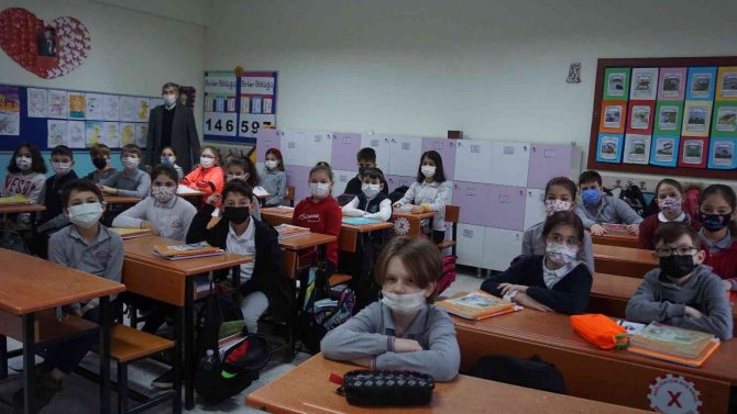 Edirne’de İkinci Dönemin İlk Ders Zili Çaldı