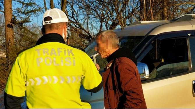 Alkollü Olduğunu Kabul Etmeyen Sürücü: "Polisi Kandırmak İçin Öyle Söyledim"