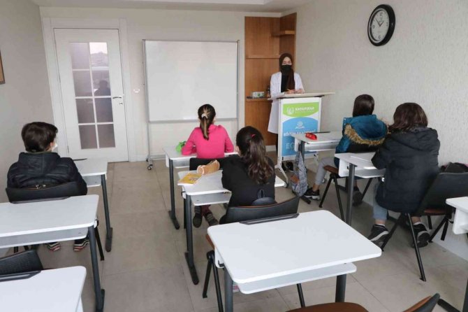 Kayapınar Eğitim Akademisinden 538 Öğrenci Ücretsiz Yararlanıyor