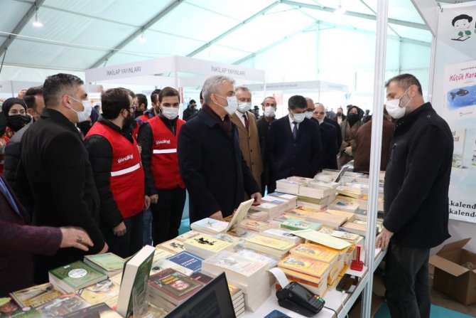 Erzincan’da Kitap Fuarı Açıldı
