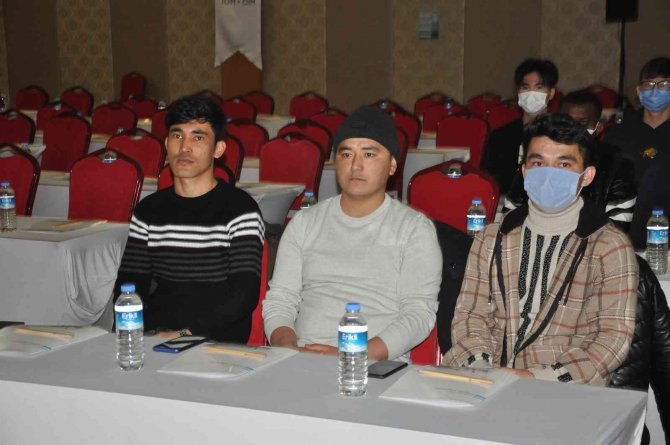 Afyonkarahisar’da Göçmenlere Yönelik ‘Yerelde Uyum Buluşmaları’ Toplantısı