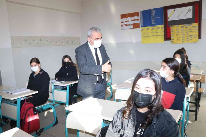 Hakkari’de İkinci Yarıyıl İçin İlk Ders Zili Çaldı