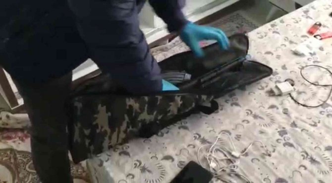 Hatay’da Uyuşturucu Aranan Evden Cephanelik Çıktı