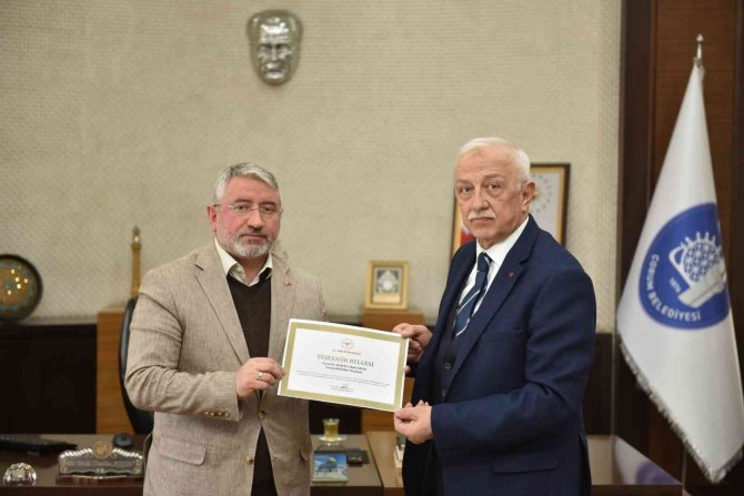 İ̇l Sağlık Müdürü Sobacı’dan Başkan Aşgın’a Teşekkür Belgesi