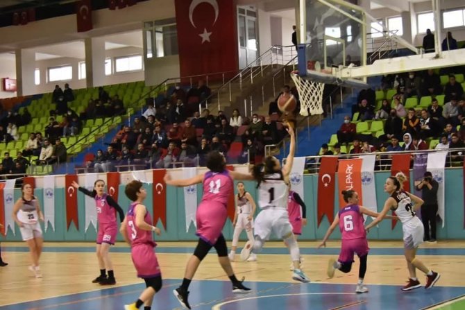 Elazığ Basketbol Kulübü, 10’da 10’la Tamamladı