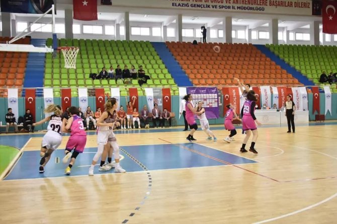 Elazığ Basketbol Kulübü, 10’da 10’la Tamamladı