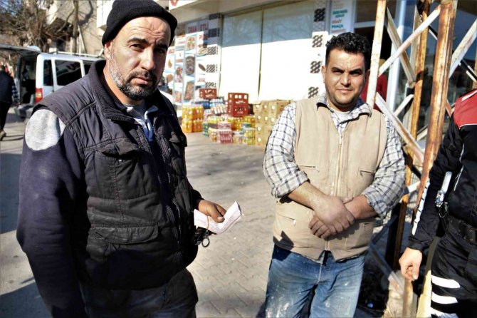 Suriyeli Aile Dolandırılmaktan Son Anda Kurtuldu