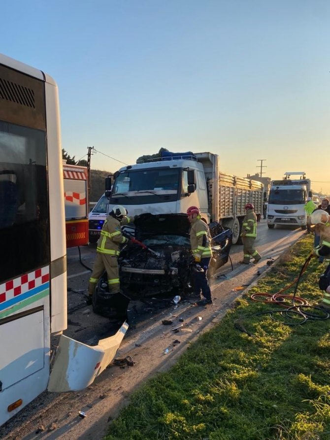 Bandırma’da Zincirleme Trafik Kazası: 5 Yaralı