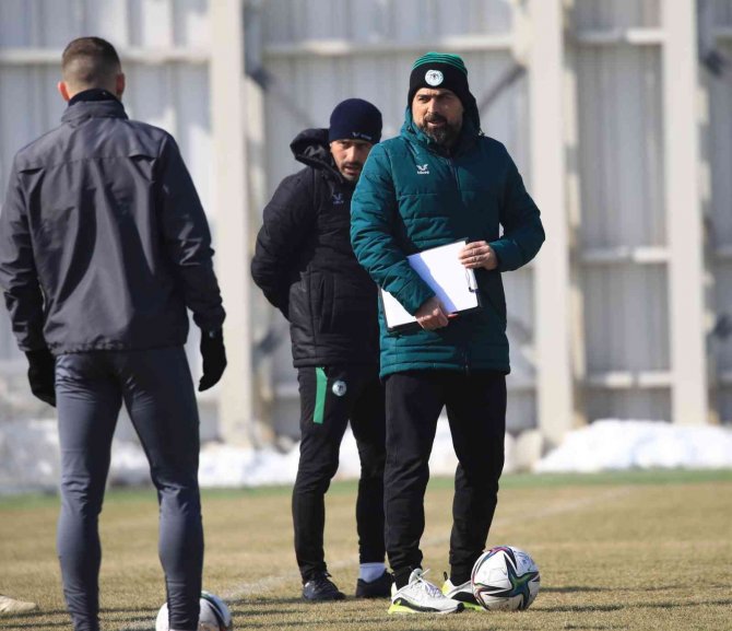 Konyaspor, Karagümrük Maçı Hazırlıklarını Tamamladı