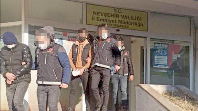 Arama Kararı Bulunan 8 Kişi Yakalandı