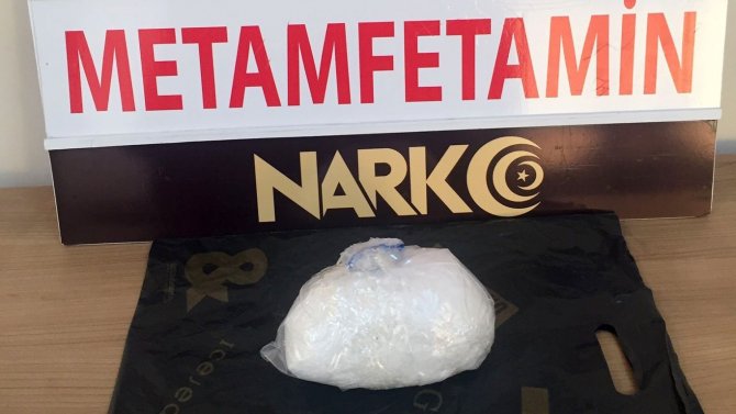 Uyuşturucu Madde Ticarete Yapan 3 Kişi Tutuklandı