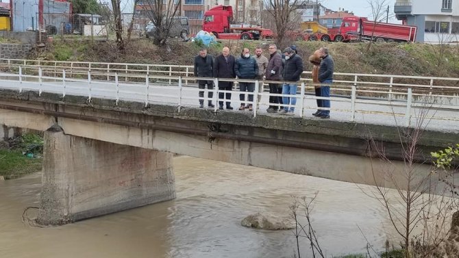 Başkan Tavlı: “Derelerimizde Oluşabilecek Taşkınların Önüne Geçilecek”