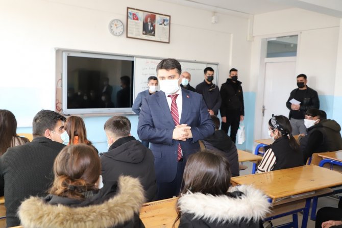 Yarıyıl Tatili Bitti, Kaymakam Tunç, Öğrencilerle Bir Araya Geldi