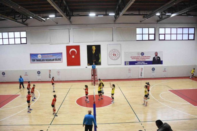 İ̇şitme Engelliler Kadınlar Voleybol Şampiyonası Karabük’te Başladı