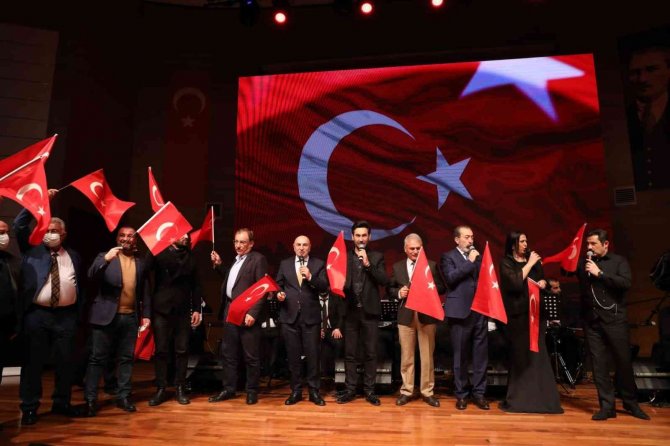 Nurullah Akçayır, 41. Sanat Yılını Keçiören’deki Konseriyle Kutladı