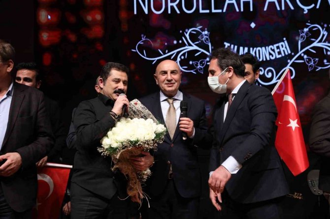 Nurullah Akçayır, 41. Sanat Yılını Keçiören’deki Konseriyle Kutladı