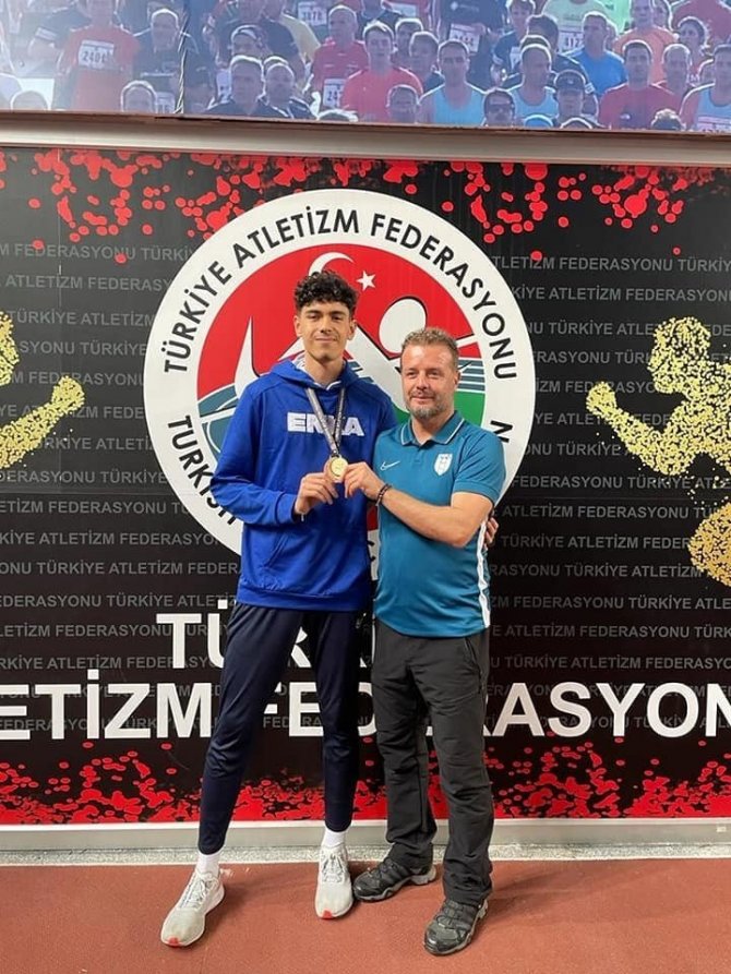 Atletizmde Kayseri Tohm Rüzgarı