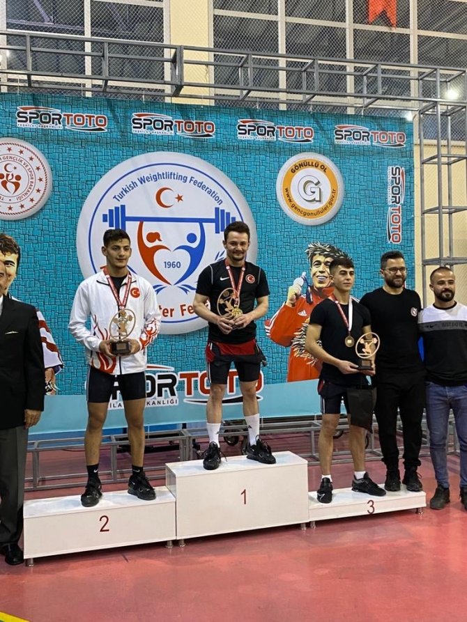 Muhammed Akkaya, Halterde Türkiye Şampiyonu Oldu