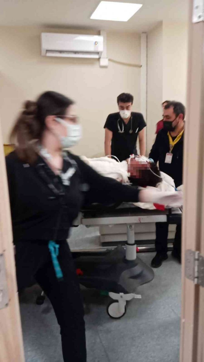 Üsküdar’da Meydana Gelen Doğal Gaz Patlamasında Yaralanan Vatandaşın Tedavisi Yanık Ünitesinde Sürüyor