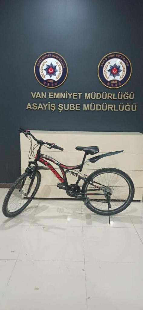 Van’da Değişik Suçlardan 33 Kişi Tutuklandı