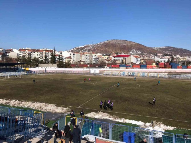Vitraspor Kendi Evinde Gol Olup Yağdı