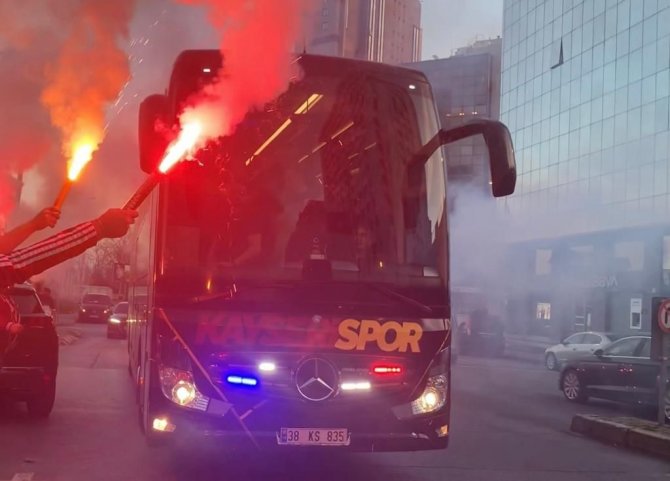Kayserispor İ̇stanbul’a Gitti