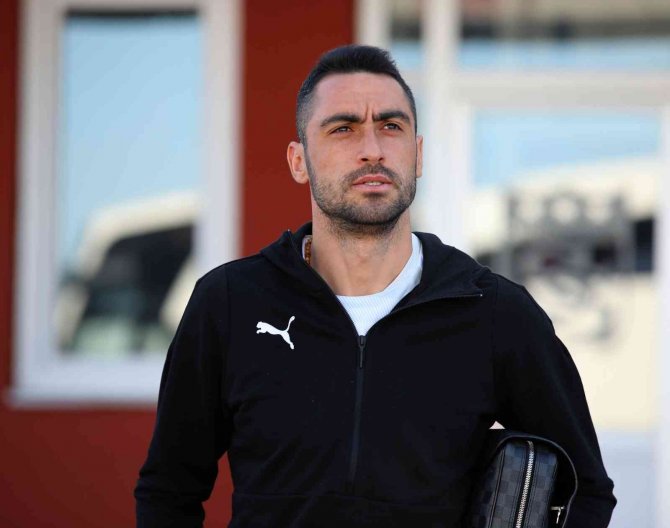 Sivasspor Kafilesi Bandırma’ya Gitti
