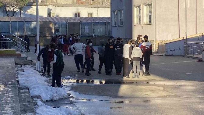 Zonguldak’ta 7 Bin 800 Öğretmen Ve 100 Bin Öğrenciyle İkinci Dönem Başladı